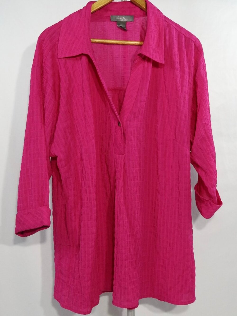 Olivia & Martin Sz 2X 3/4 Sleeve Hot Pink Crinkle Shirt